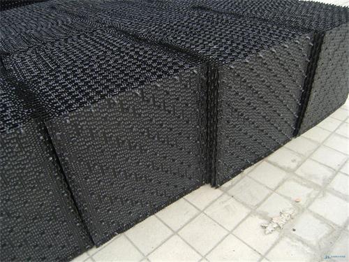 閉式冷卻塔填料有必要定期清洗和更換嗎？